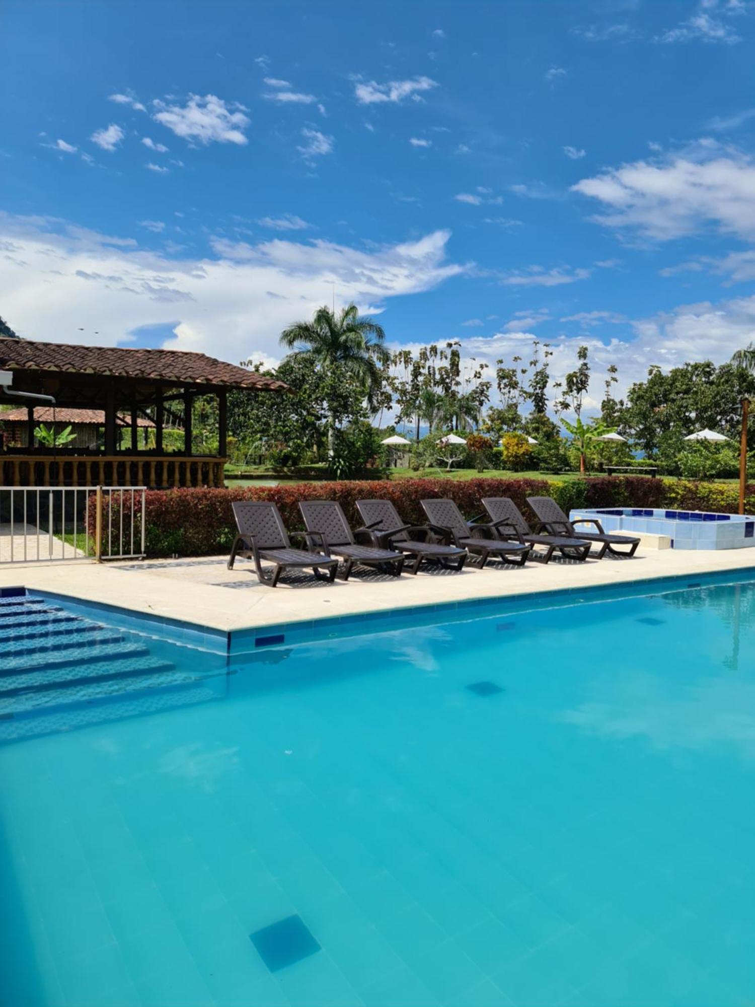 Hotel Campestre Alameda Tamesis Luaran gambar